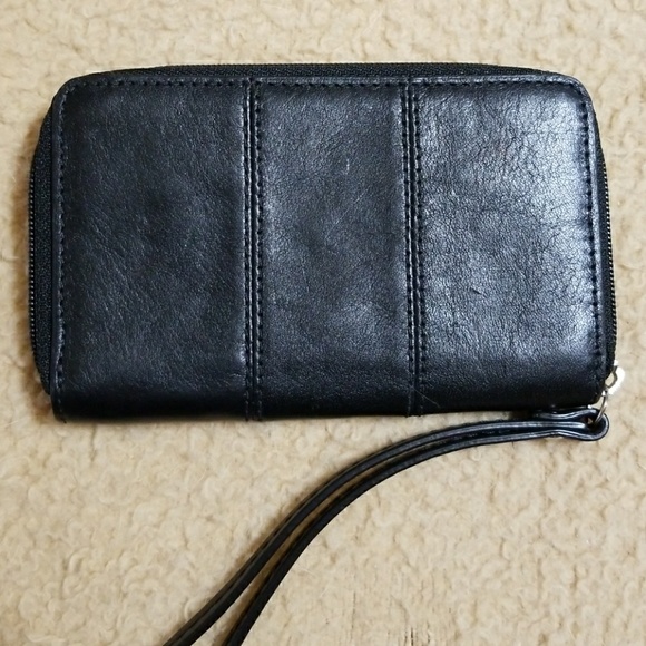 Authentic Coach Leather Wallet - Picture 3 of 6